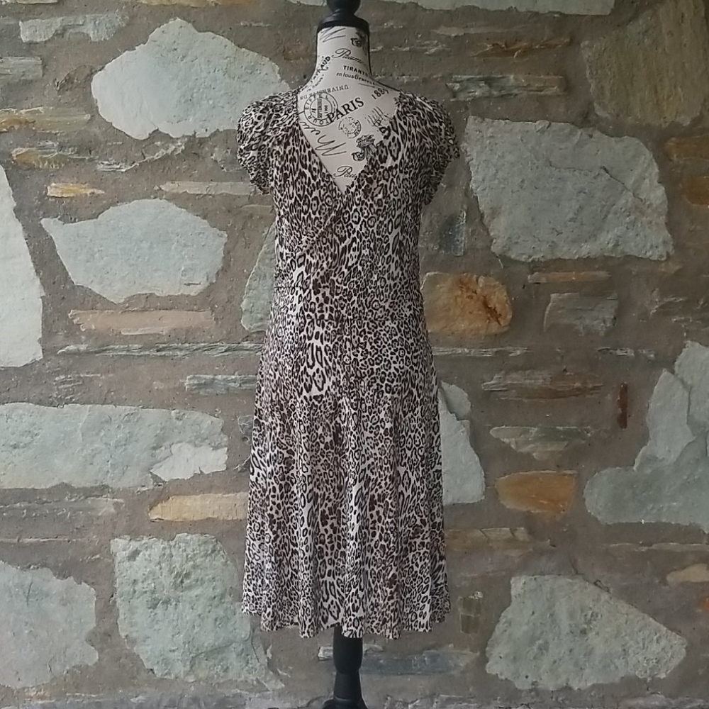 Dress - Picture 3 of 4